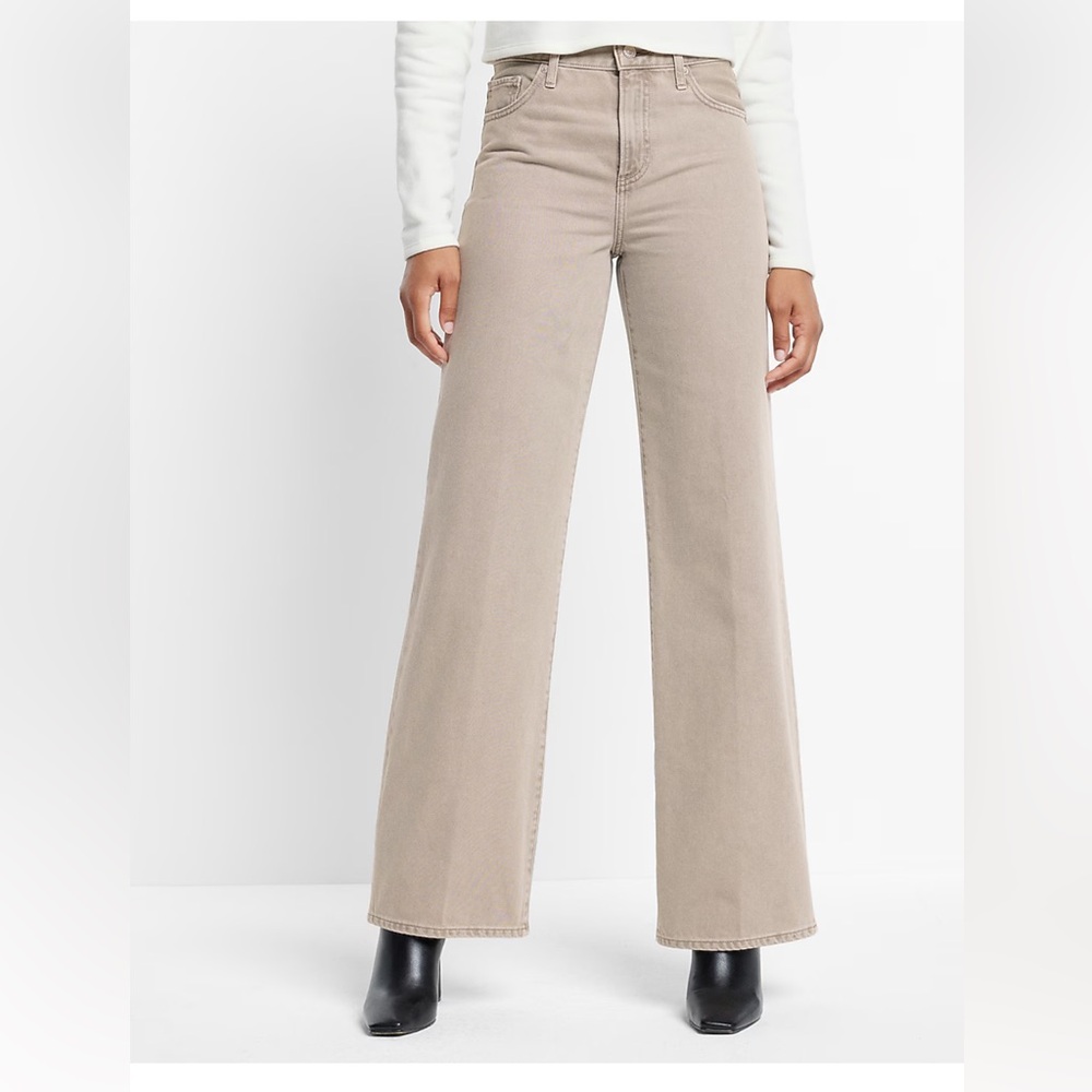 NWT!!! Express Wide Leg Jeans 10s